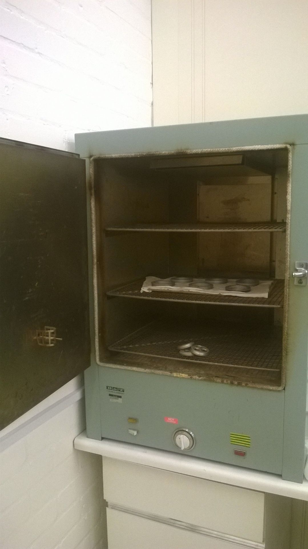 B&T lab oven - Image 6 of 8