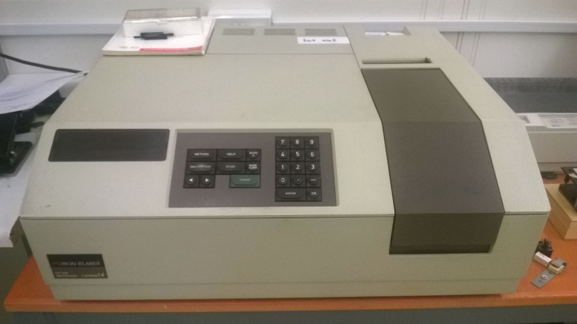 Perkin Elmer Lambda 14 UVNIS spectrophotometer Serial No. 50071