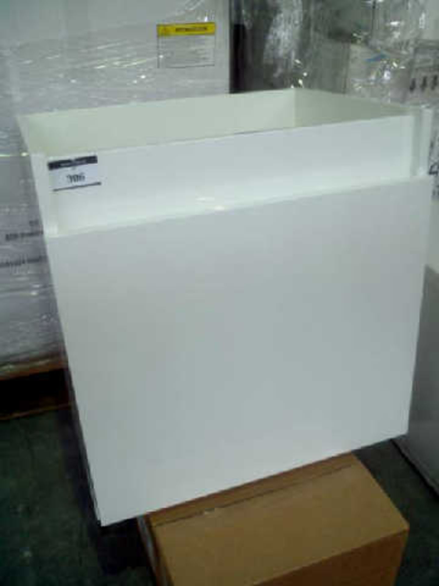 BRAND NEW BOXED MEMPHIS SEMI WALL HUNG 600 VANITY UNIT WITH SOFT CLOSE DRAWERS