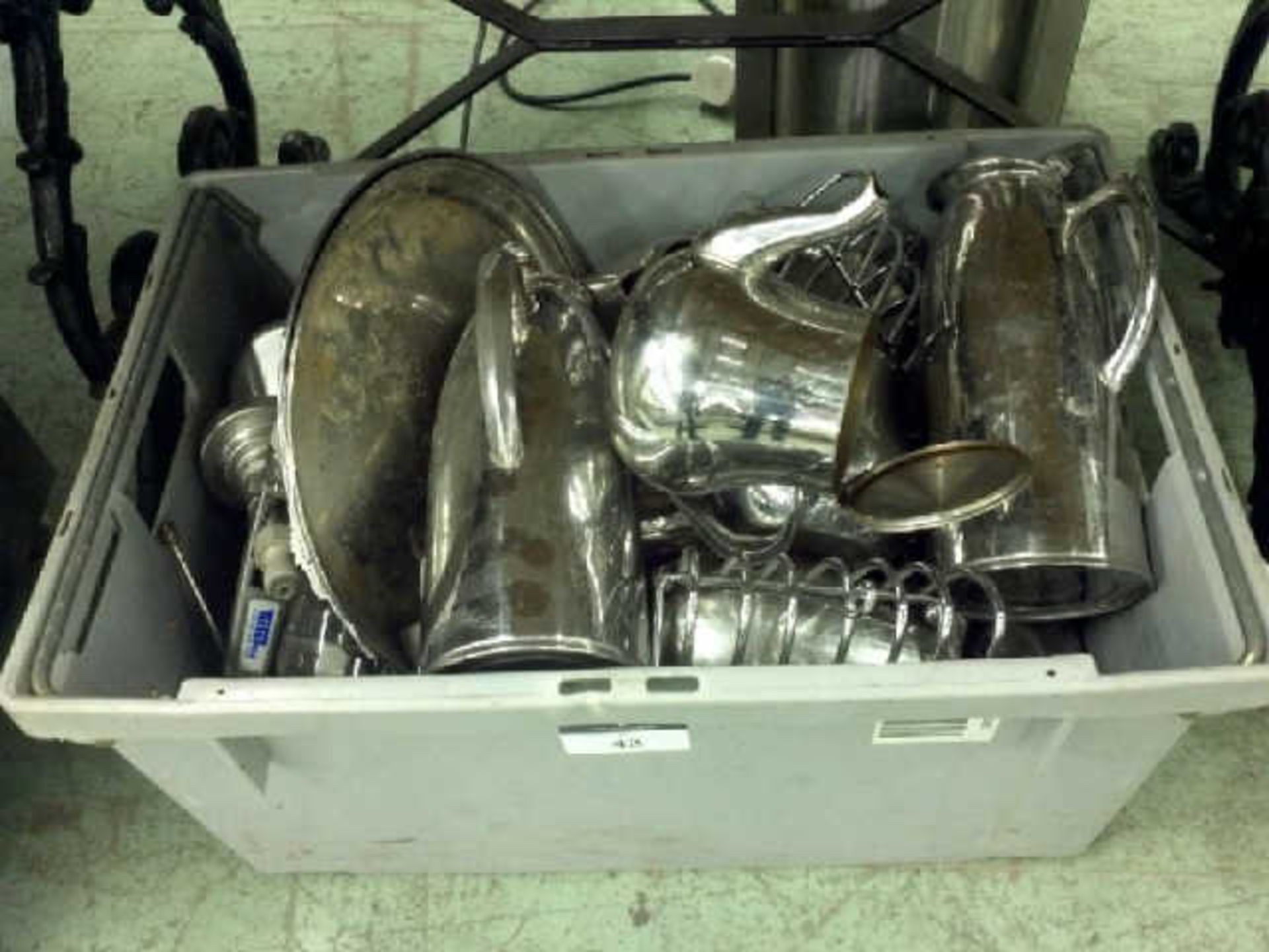 TRAY OF ASSORTED STAINLESS STEEL JUGS, TEA POTS, TOAST RACKS ETC - Image 3 of 3