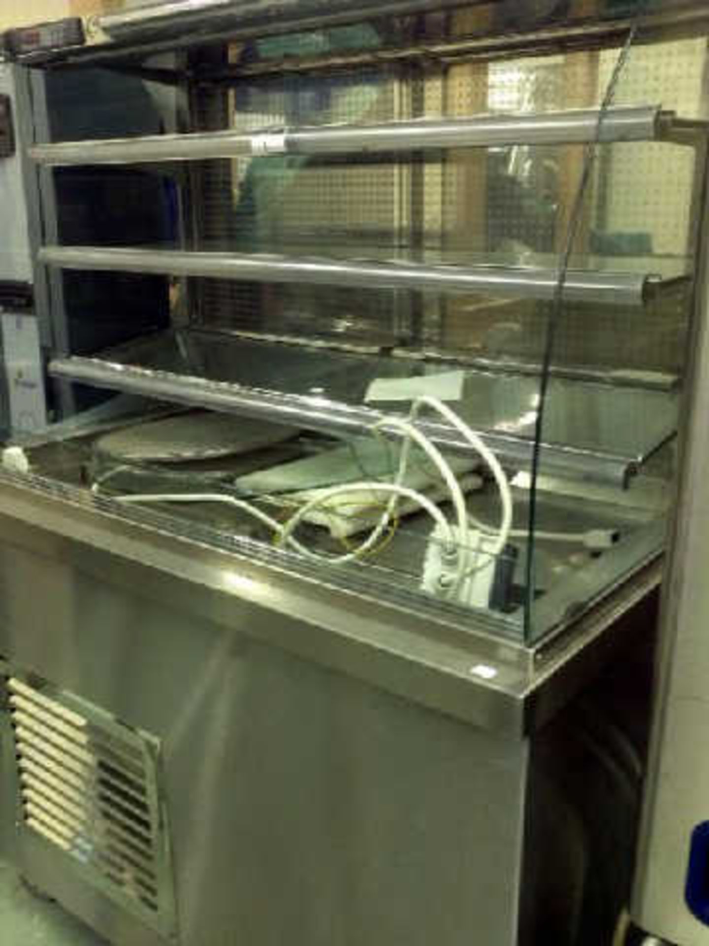 DESIGN LINE STAINLESS STEEL REFRIGERATED DISPLAY UNIT - Image 3 of 3