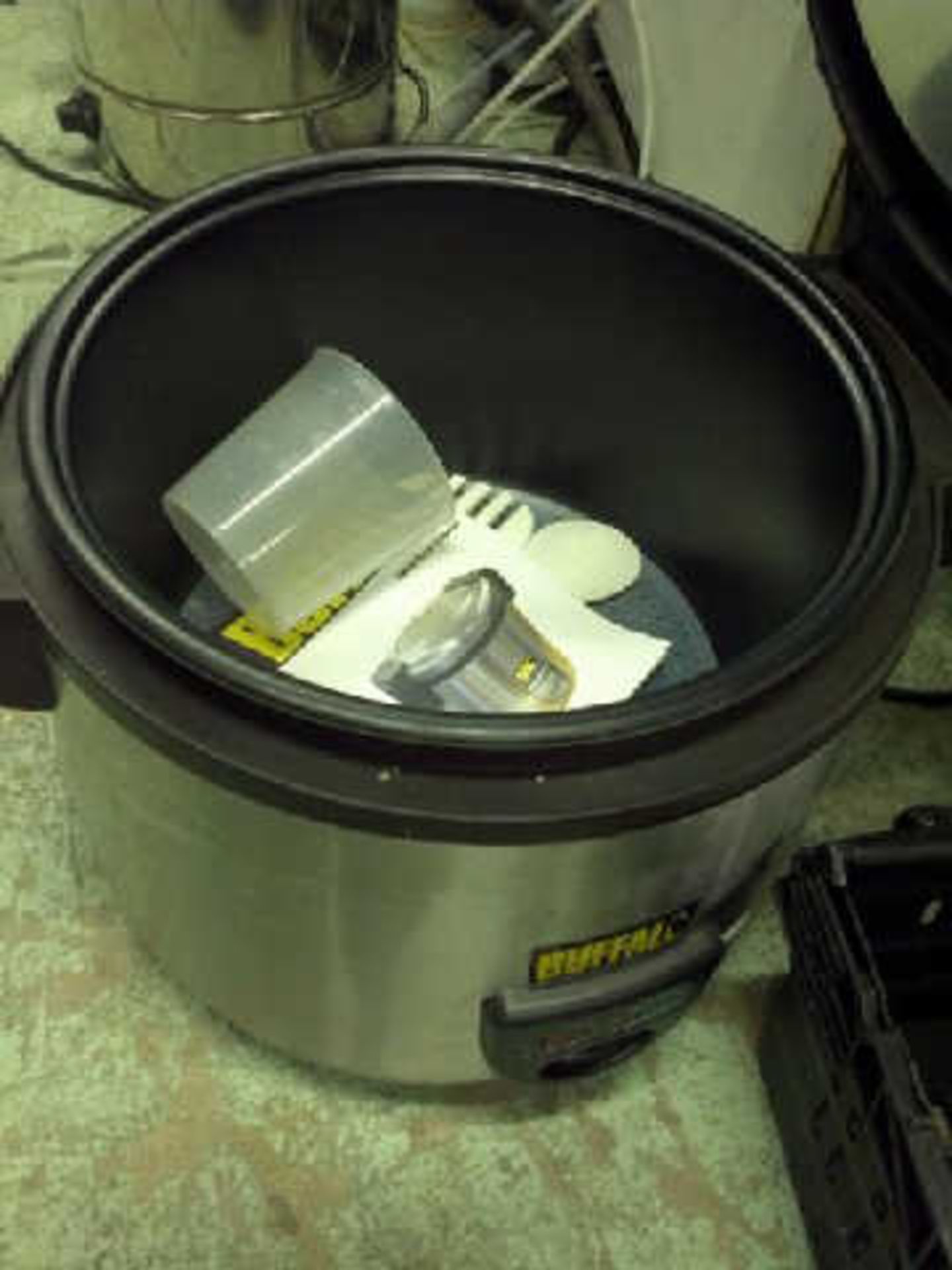 BUFFALO ELECTRIC RICE COOKER MODEL J300 - Image 2 of 3