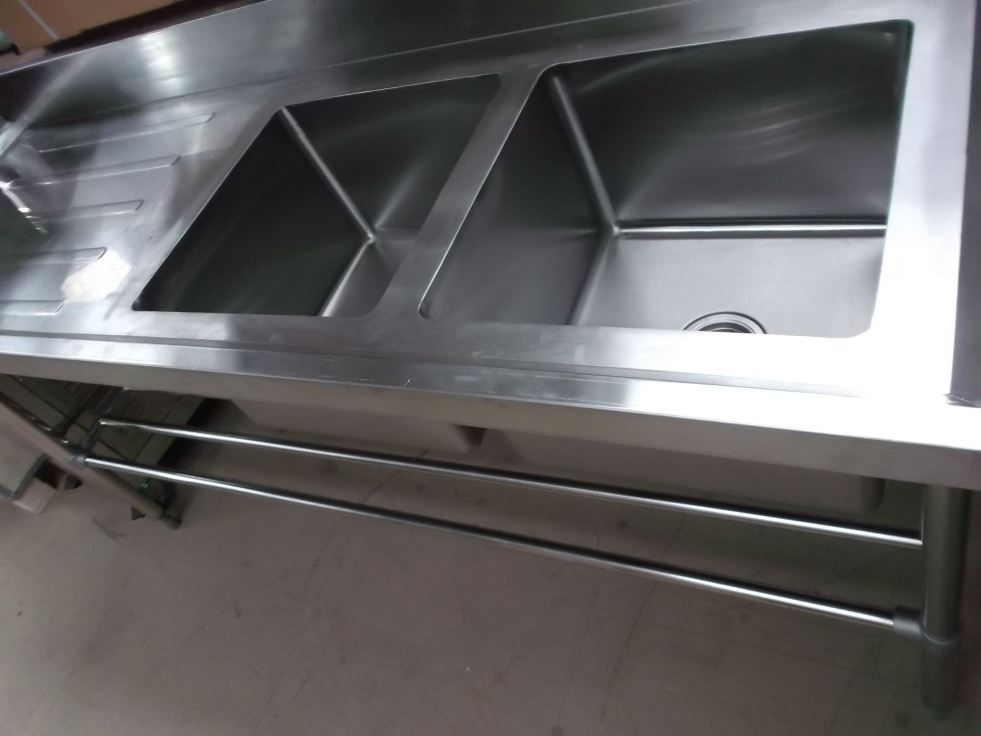 New Stainless Steel Double Bowl Sink Unit LHD

1500 mm long

Adjustable Feet.

Boxed - Image 3 of 4