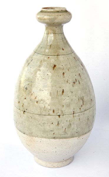 Chinese Southern Northern Dynasty, (420-589) Vase, heavily potted, of ovoid form, with onion neck,