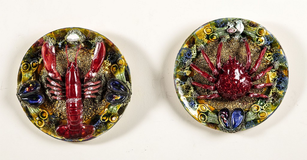 PAIR OF PALISSY CRUSTACEAN MAJOLICA CIRCULAR PLATTERS20th centuryEach modeled in high relief and