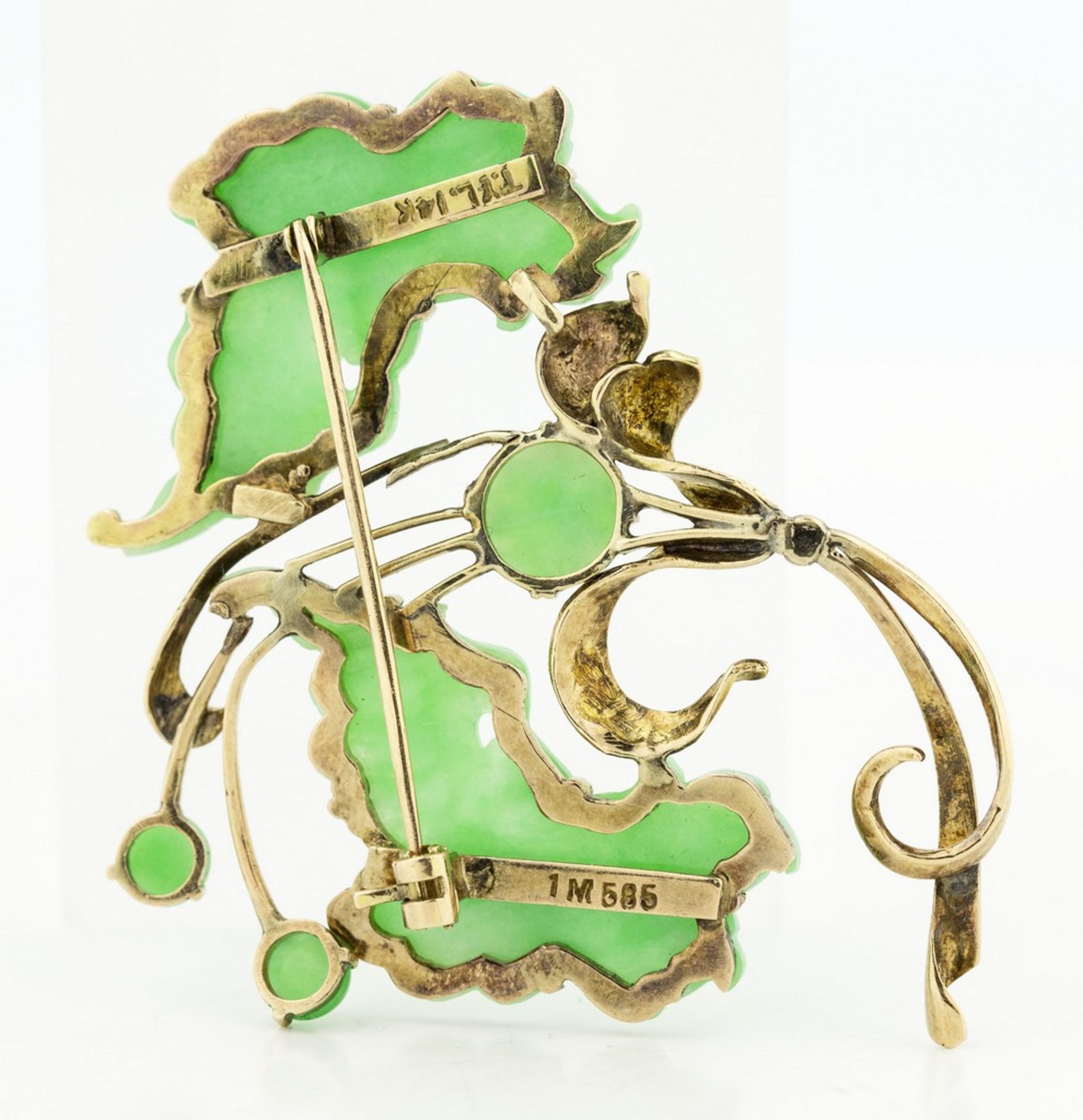 14 KARAT YELLOW GOLD JADE BROOCH Designed as two butterflies carved in jade, mounted in 14 karat - Image 2 of 2