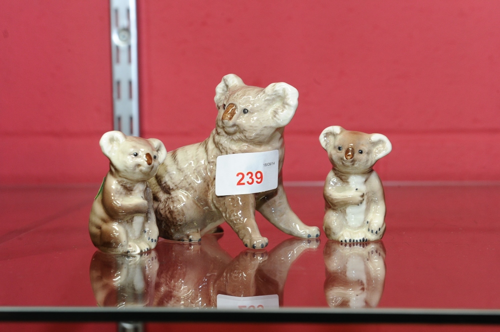A Beswick group of koala bear and her young, (3)