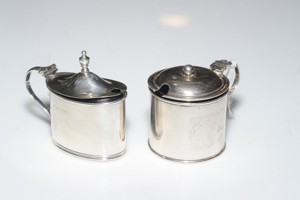 A George V silver oval mustard pot, Edward Souter Barnsley, Birmingham 1918, together with a