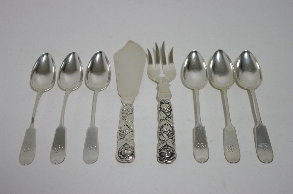 Six Finnish ?813 standard Fiddle pattern dessert spoons, Hämeenlinna marks for 1937; & a pair of