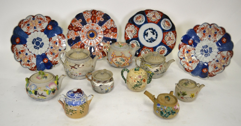 Eight Japanese Banko ware teapots of varying sizes to/w a Satsuma style teapot and four Imari