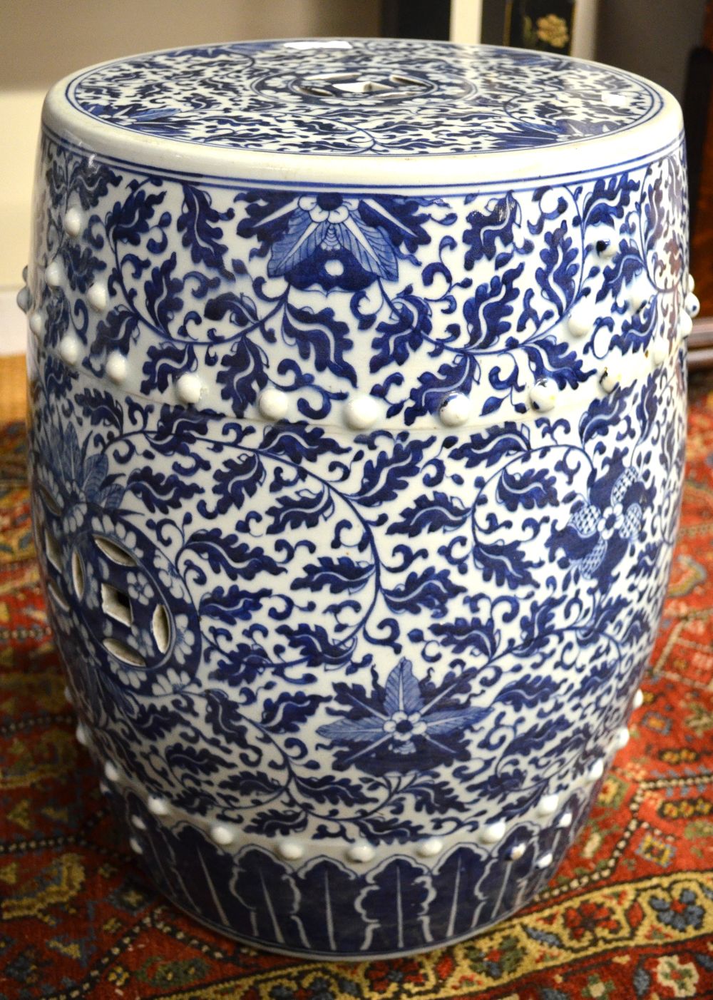 A Chinese matched pair of blue & white barrel shaped porcelain seats, 19th century, having - Image 7 of 7