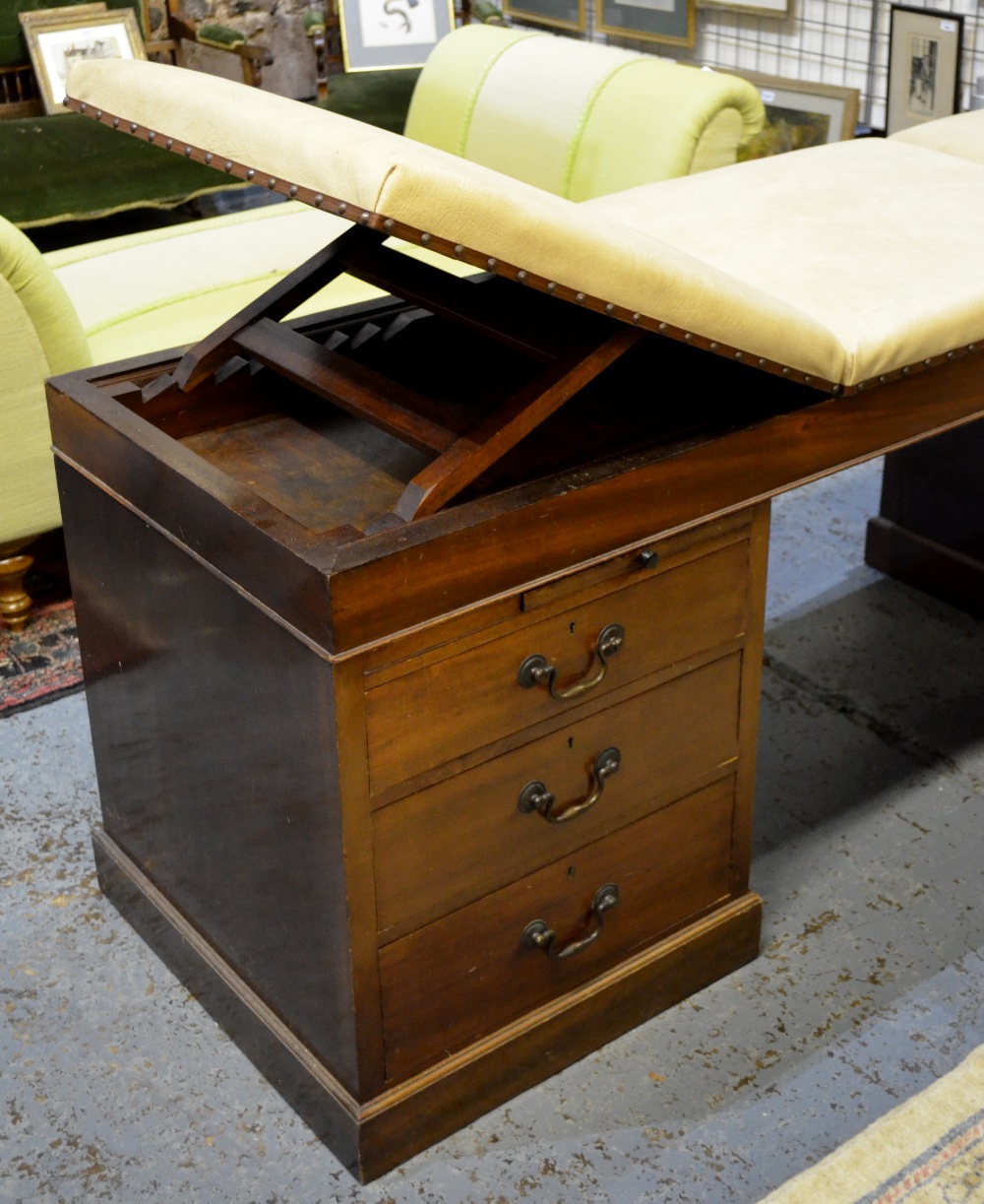 A vintage medical practitioner's examination bench, the overstuffed three-piece top having - Image 2 of 2