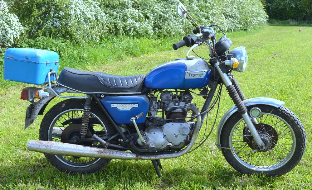 Motorcycle - A Triumph Bonneville 750cc T140V, reg no. TTR 13T in December 1978, one owner and