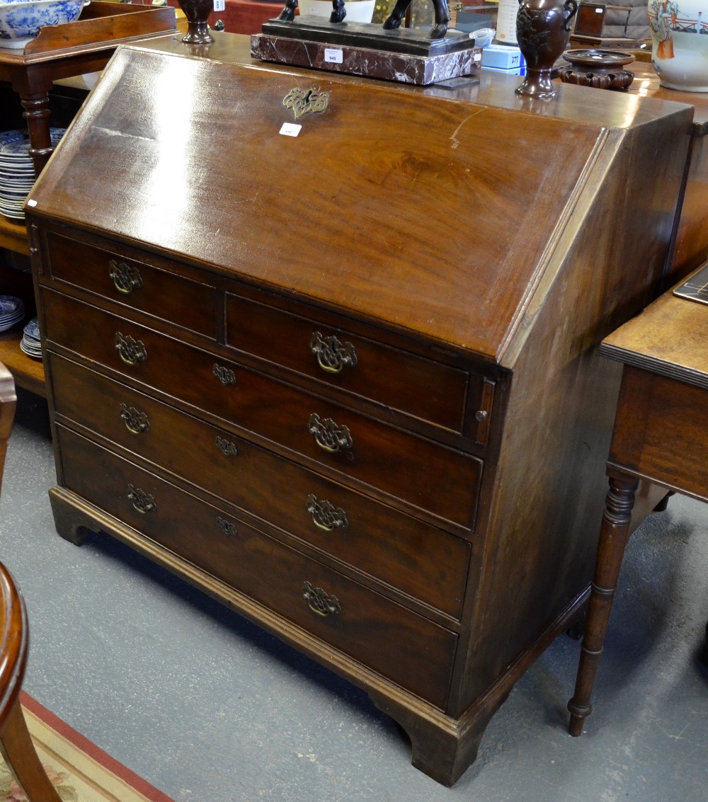 George III Mahogany bureau, full front enclosing fitted interior over 2 short and 3 long graduated