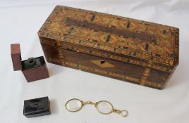 An Edwardian parquetry inlaid glove box,together with a travelling inkwell, a snuff box and a pair
