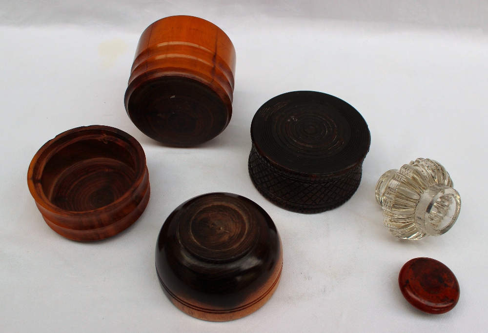 A 19th century treen and glass desk inkwell together with a turned treen box and bowl - Image 2 of 2
