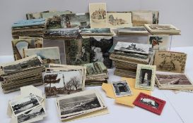 A large collection of circa 1000 loose postcards depicting scenic cards, London, Snowdon, Frome,