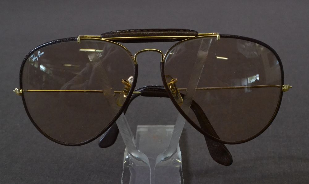 Piloten Sonnenbrille "Ray Ban"  Sonnenbrille mit dunkelbrauner Ledereinfassung, Metallteile