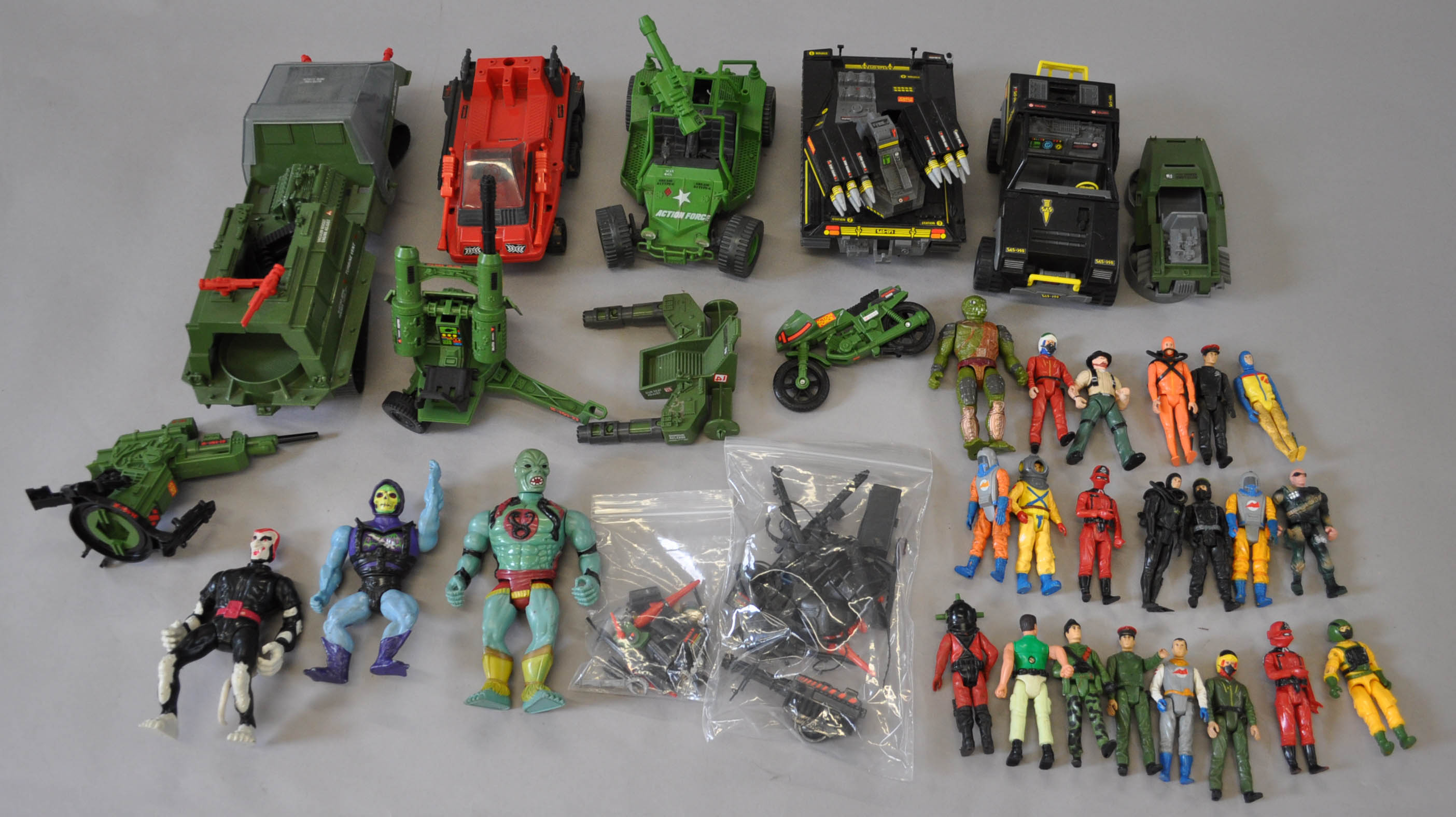 Quantity of Hasbro Action Force items: 21 x figures; 12 x vehicles; assorted weapons and