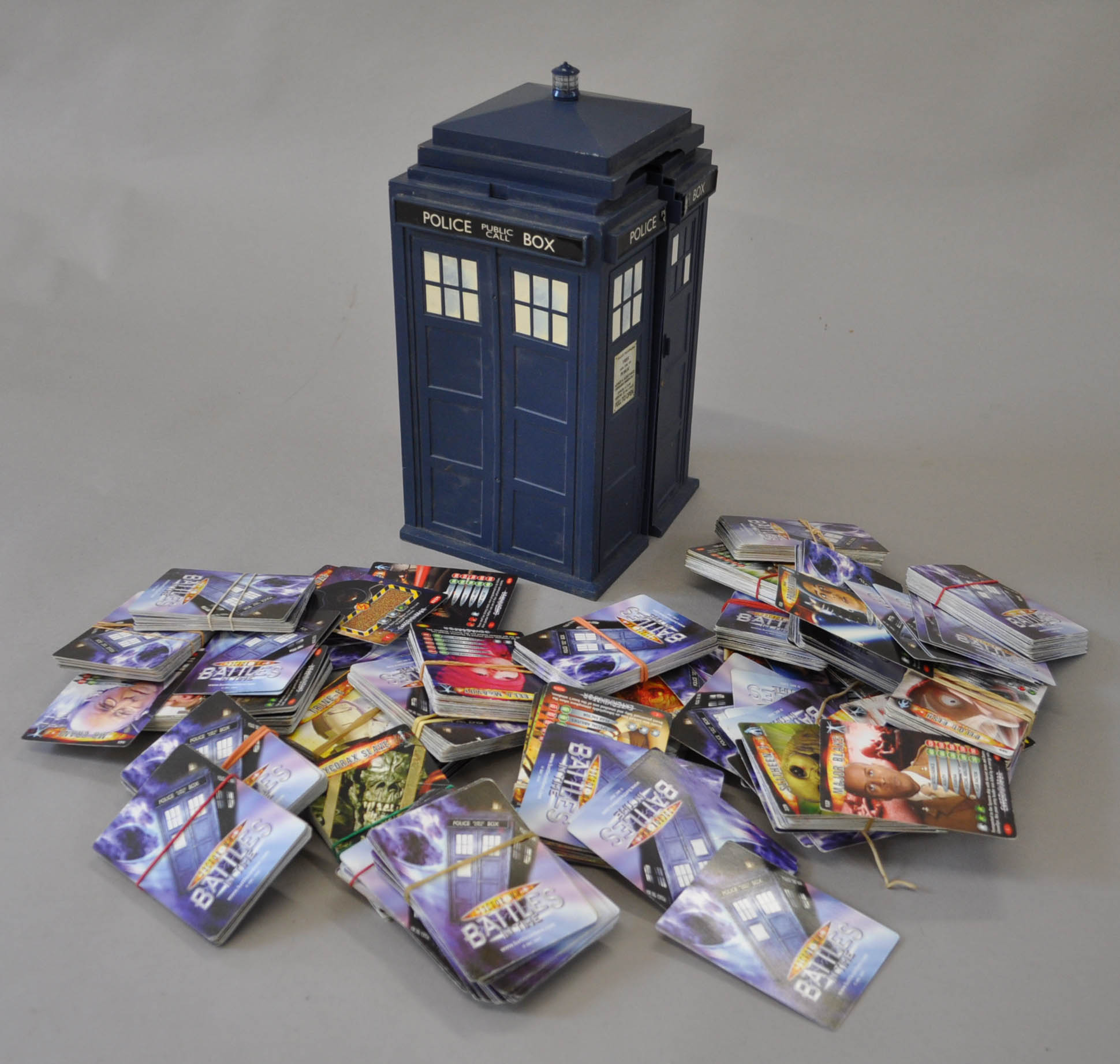 Doctor Who Battles In Time: a good quantity of cards, together with a Tardis.