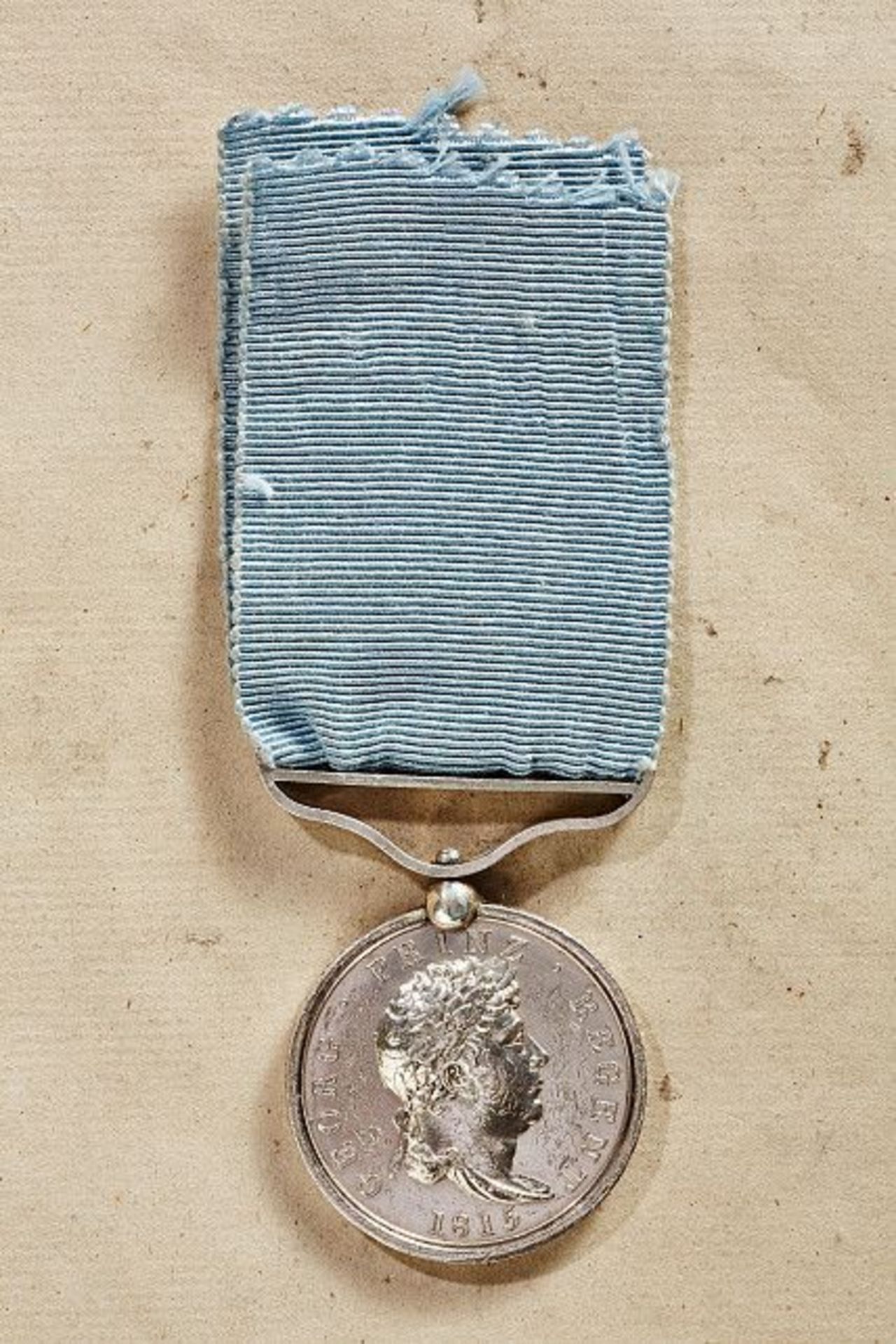 KÖNIGREICH HANNOVER - GUELPHEN-ORDEN : Guelphen-Medaille, 1815.  Silber, an originaler, drehbarer