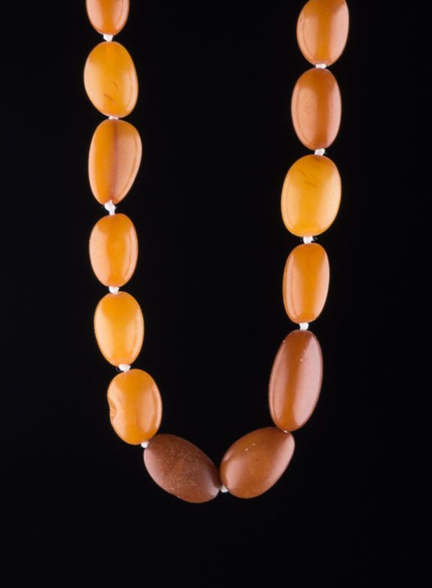 Bernsteinkette Königsberg um 1930 / Amber Necklace Antique Art Deco  butterscotch, Oliven  Gewicht