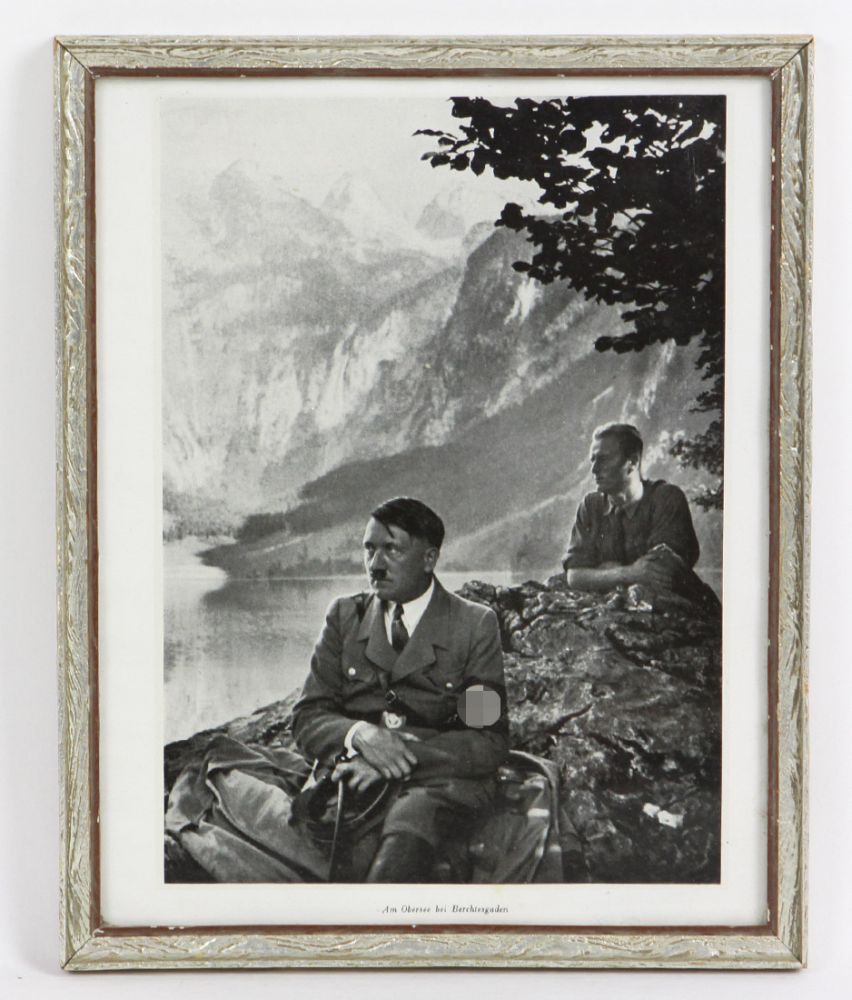 Adolf Hitler im Rahmen  hochformatige SW-Darstellung mittig unten bez. *Am Obersee bei