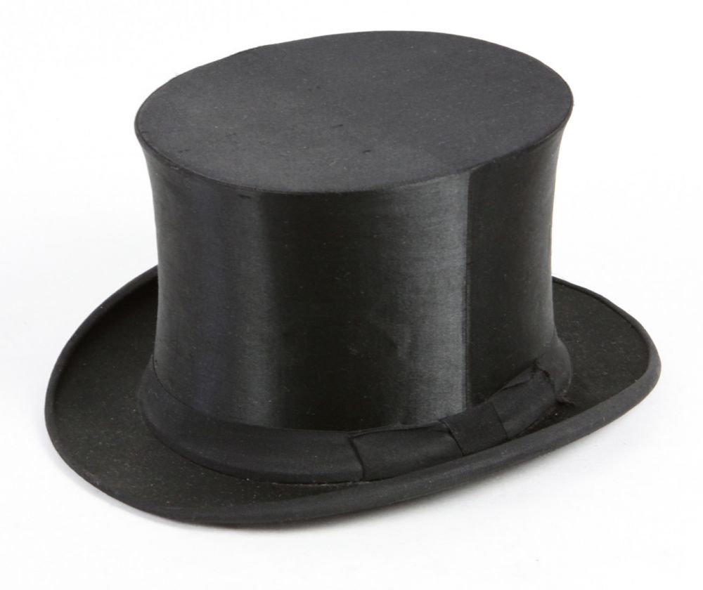 Klapp - Zylinder um 1920  Klappzylinder sogn. Chapeaux-claques aus schwarzem Satin mit Ripsband,