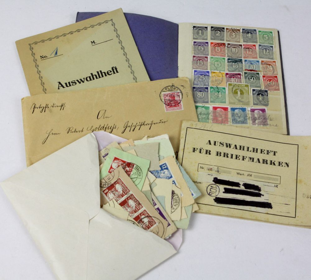 Auswahlhefte u.a.  2 Auswahlhefte für Briefmarken u. Steckalbum sowie zahlr. lose gestempelte Marken