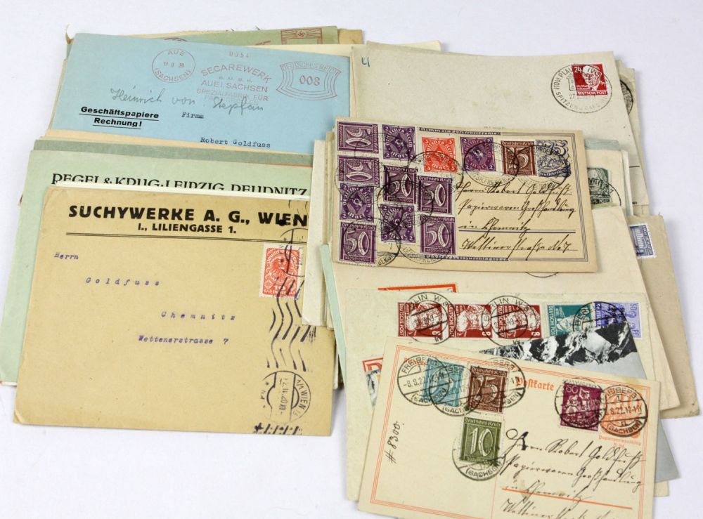 Posten Briefe u. Karten 1920/50  Kovolut von ca. 80 gestempelten u. postalisch gelaufenen Kuverts u.