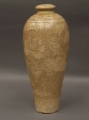 Vase - China, Cizhou-style body of slender Meiping shape, cream and brown engobe, decor in sgraffito
