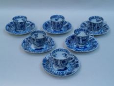 6 Mokkatassen mit Untertassen - China,frühes 20.Jh.,Blau-Weiß-Dekor,blaue 4-Zeichen-Kaishu-Marke