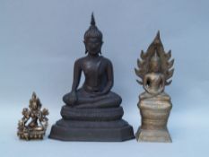 Mixed Lot Buddha figures - Sakyamuni Buddha in the gesture of touching the earth (bhumisparsha