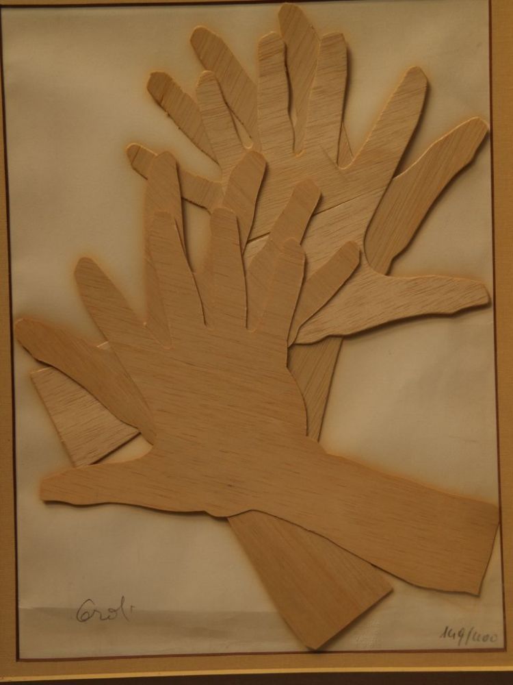 Unknown - Hands, collage, wood on paper, signed in lead and num.149 / 400,backing paper sheet with