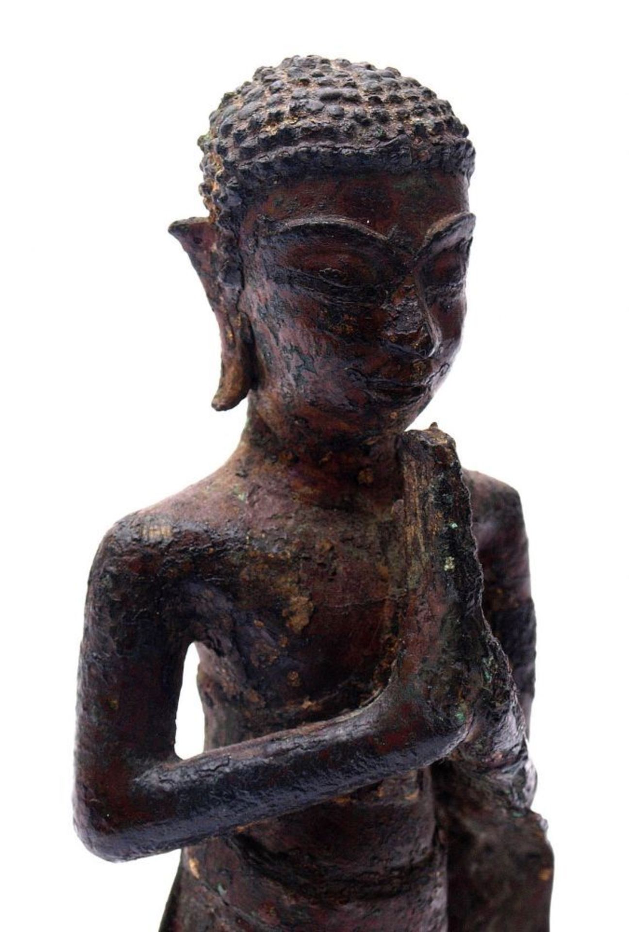 Buddhafigur, Burma, wohl 18./19.Jhdt. Stehend, die Hände zum Gebet gefaltet. Bodenfund. Bronze mit - Bild 2 aus 4