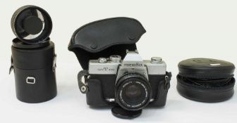 Kamera mit Zubehör  Minolta SRT100 von 1971 mit MC-Rokkor-PF-50-mm-Objektiv in Orig.-Kamera-