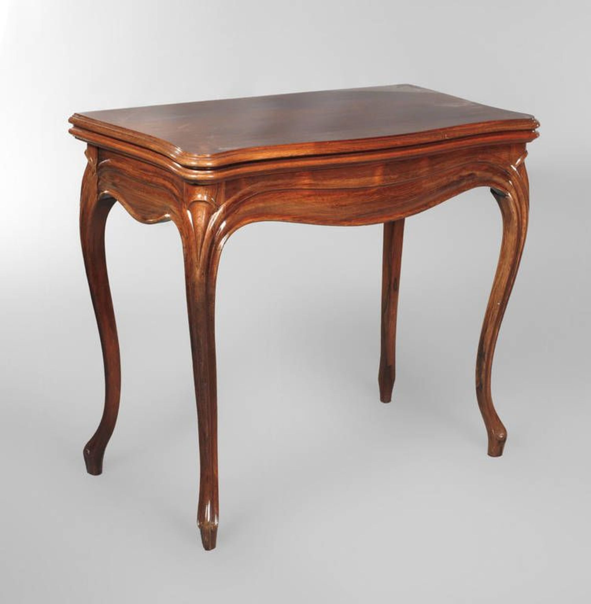 Spieltisch Louis Philippe  um 1860, aus massivem Palisander, klappbare, leicht geschweifte Platte,