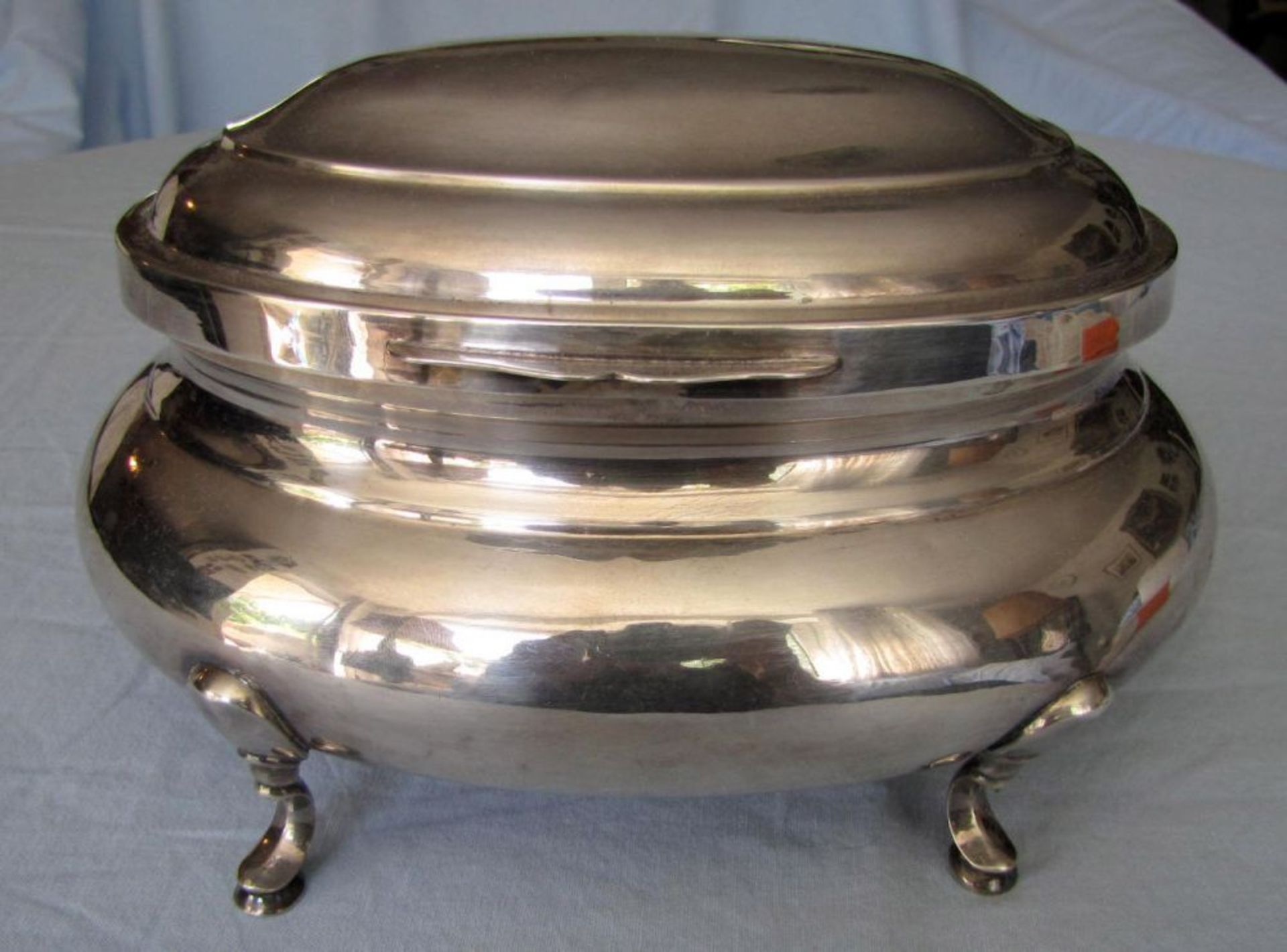 Bonboniere, Probably 20th Century. Germany, 925 silver.  12 cm high. 717 grams. In used condition.