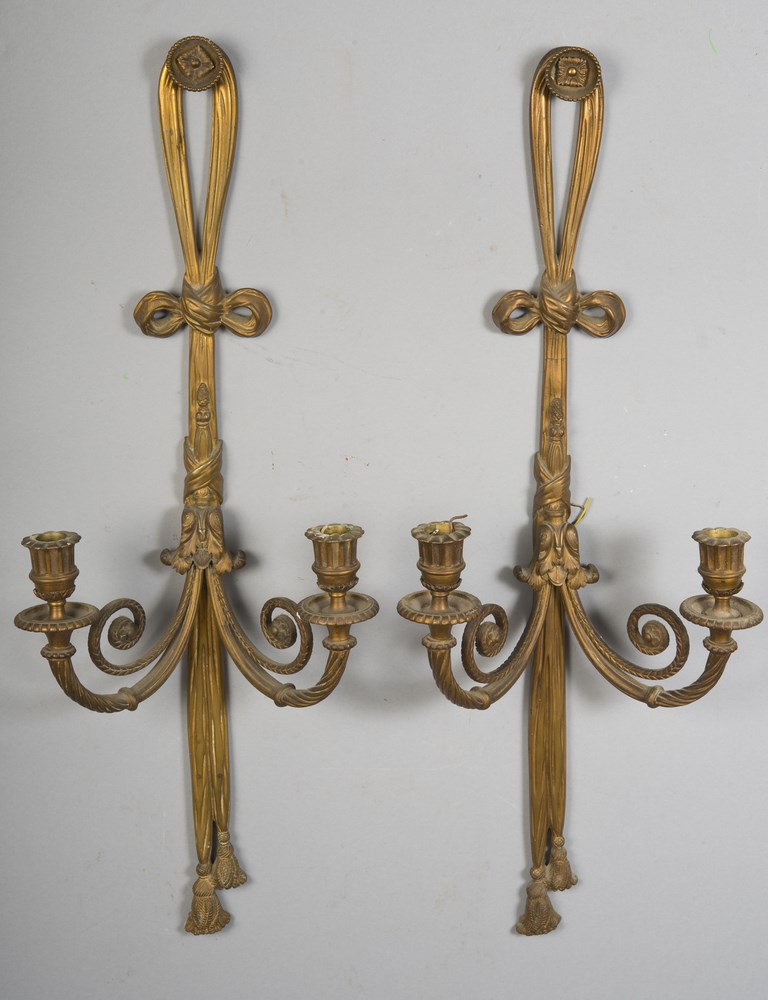 FOUR BEAUTIFUL WALL LAMPS IN GILDED BRONZE, END OF THE 19TH CENTURYGeorge the 3th line, with