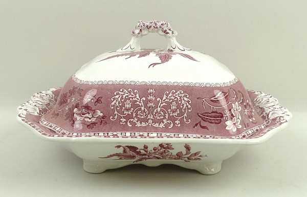 A Spode pottery part dinner and tea service decorated in the 'Camilla Pink' pattern, comprising;