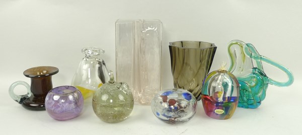 A group of contemporary glass including a Jargito candlestick vase, 8cm high, Polish oil burner,