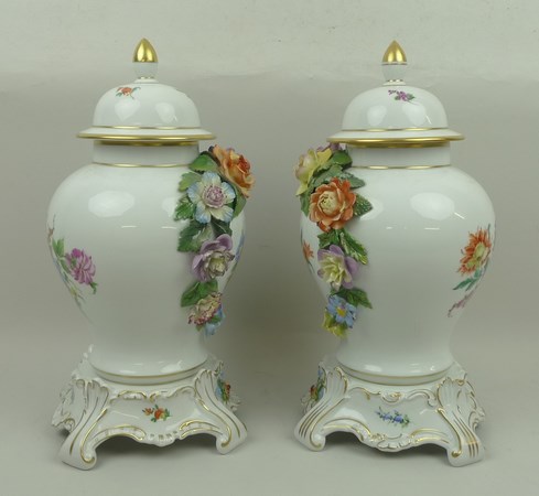 A pair of Dresden porcelain vases, covers and stands, of baluster form encrusted and painted with - Image 2 of 5