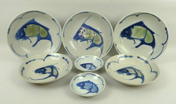 A quantity of south east Asian porcelain plates, late 19th/early 20th century, painted with blue and