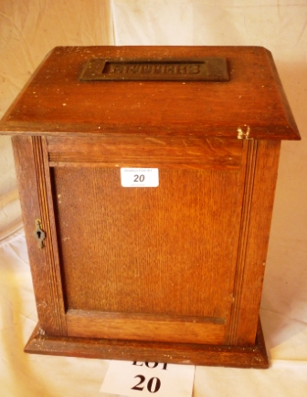 An oak letter box est: £30-£50 (A3)