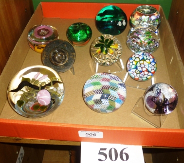 A collection of eleven paperweights est: £80-£120 (F14)