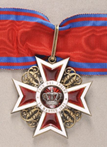 Romania  Order of the romanian crown, 1st model (1881-1932).  Silver gilded, partly enameled,