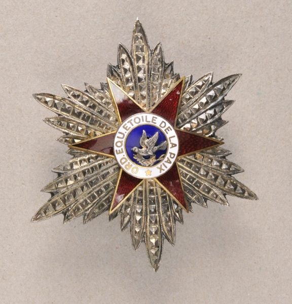 International  Knights order of the star of freedom.  Gilded and enameled, on needle.  Condition: II