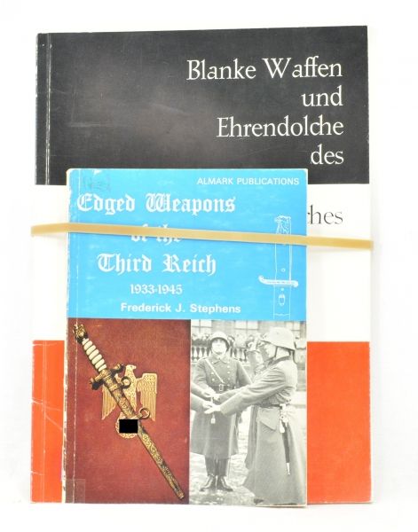 Literature  Lot of 2 books about edged weapons.  1.) Blanke Waffen und Ehrendolche des 3. Reiches;