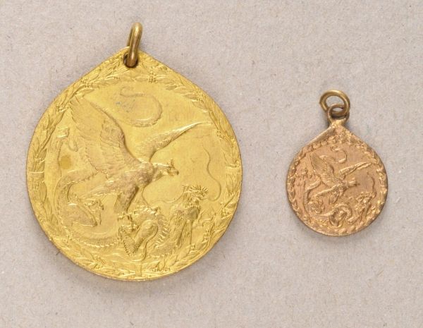 German Empire (1871-1918)  China-votive medal, bronze with with miniatures.  Bronze gilded;