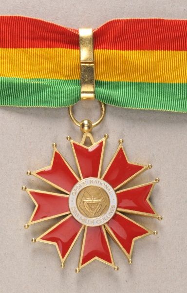 Rwanda  National order of the 1000 hills.  Gilded, partly enameled, medaillon seperated, on